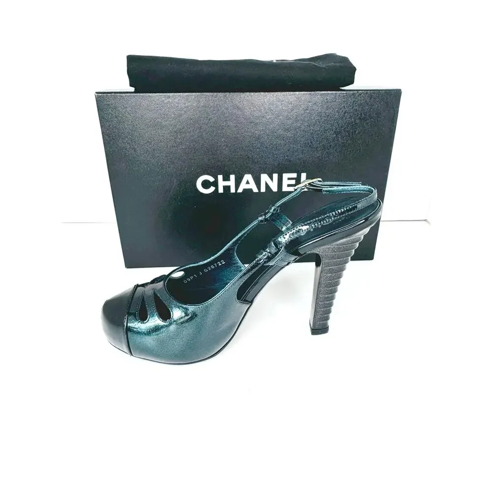 Vintage Chanel Forest Green Patent Slingback Pumps Heels CC Logo Size IT 38